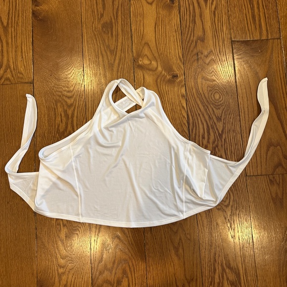 Fabletics Bea Tank - Picture 5 of 9